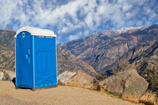 Porta potty delivery and setup in Wedgefield, FL