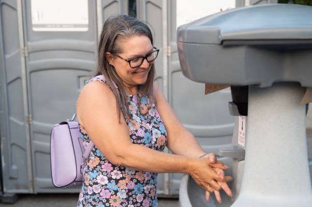 Best Porta potty rental near me  in Wedgefield, FL